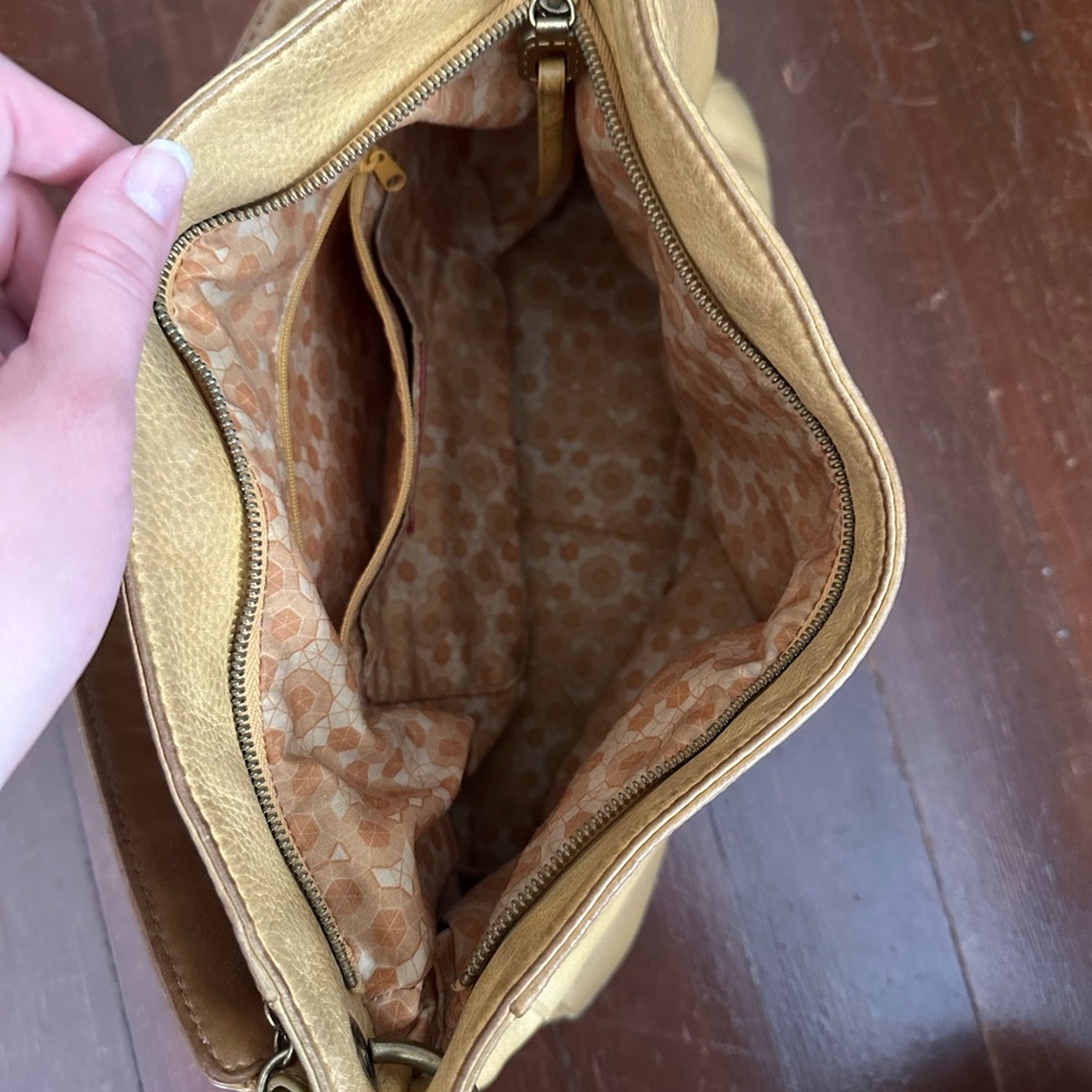 Hobo Bag - Picture 3 of 3